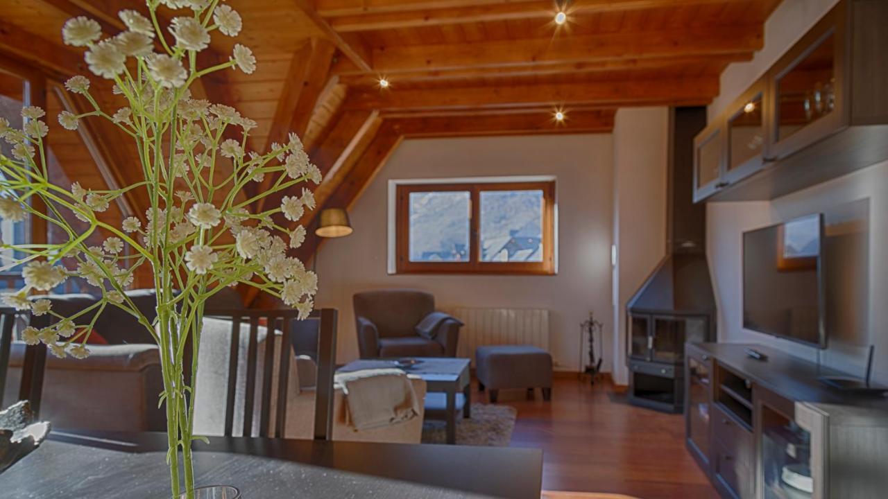 Appartamento Saplan Real Estate Saubaga Bossòst Esterno foto